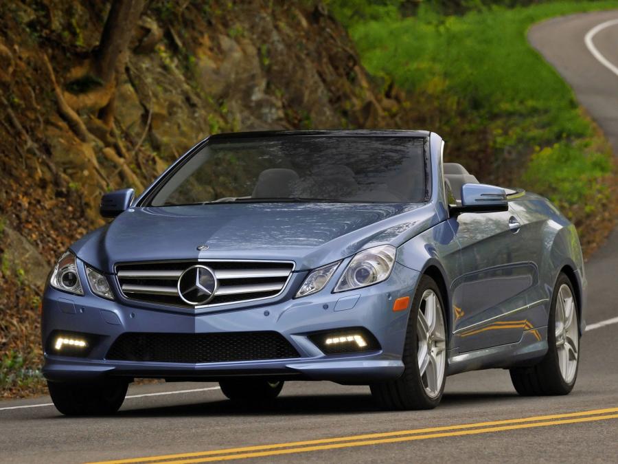  Mercedes-Benz E550 Cabriolet 2010 года  (фото 13 из 21)